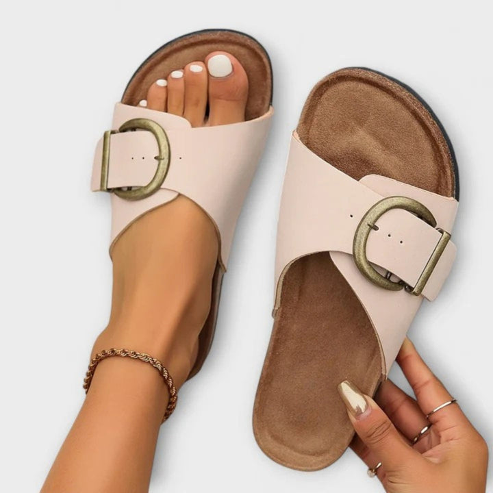 Evelyn™ – Lightweight Comfort Slides