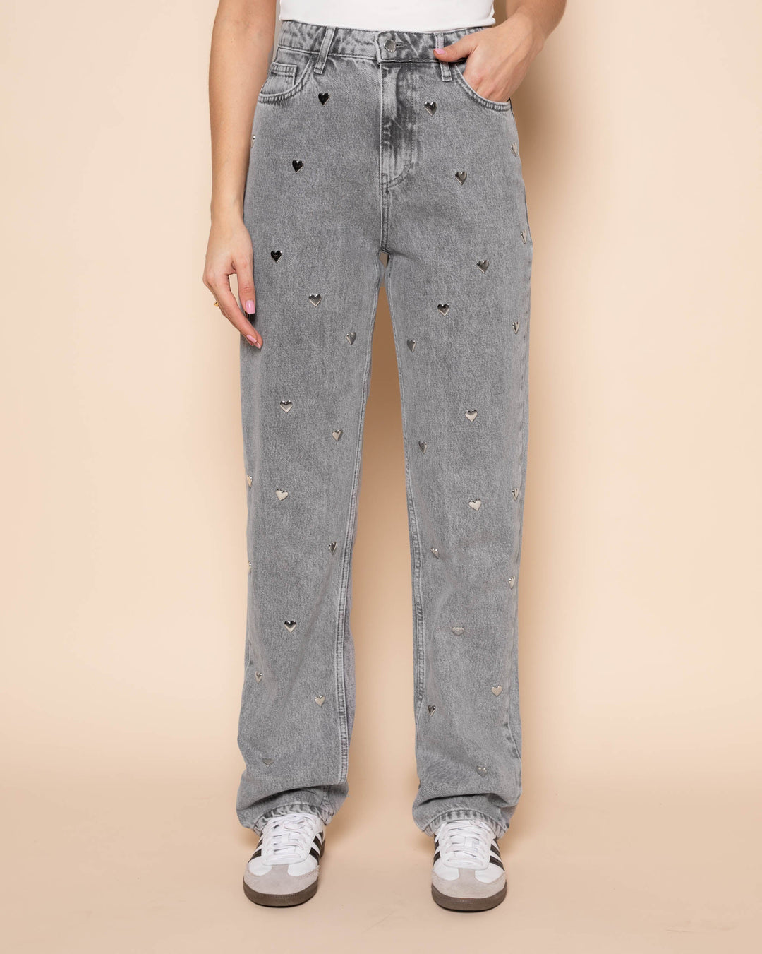 Straight Leg Heart Jeans – Grey
