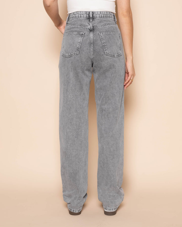 Straight Leg Heart Jeans – Grey